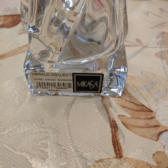 Mikasa clear Crystal Angel with string instrument - Picture 3 of 3